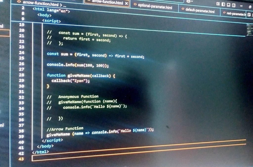 buildwithiyan's tweet image. Haiii.. hari ini lanjut belajar JavaScript nihh dan materi hari ini adalah "Arrow Function" and yes, ini bantu banget buat gua untuk nulis kode lebih ringkas &amp; simple. Ga sabar buat apply ini kalo udah bikin project beneran besokk💻.
#BelajarCoding #CodingJourney