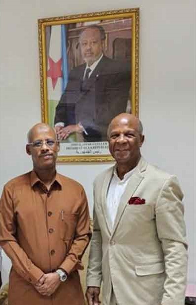 El ministro de Salud de #Djibouti 🇩🇯, Ahmed Robleh Abdilleh, afirmó este martes que ninguna presión externa los hará renunciar a la colaboración médica de #Cuba 🇨🇺.

🔗cubaminrex.cu/es/djibouti-co…

#CubaSalva
