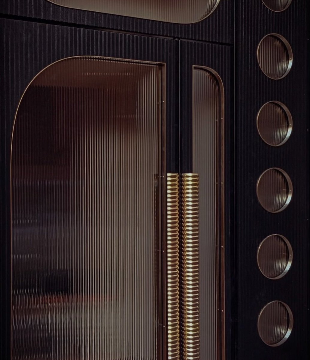 Amazing details on this entryway in Milan by Aptitude Studio