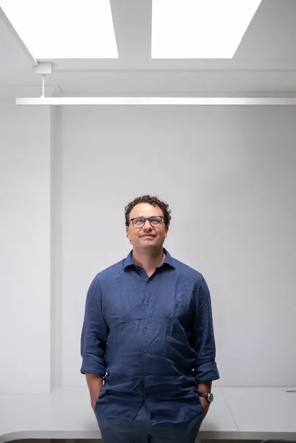 🚨BREAKING: ANTHROPIC CLAUDE OPUS IS TRAINED ON AWS’ TRAINIUM2 GPUs 

- Amazon built Project Rainier: AI supercomputer just for Anthropic
- Project Rainier is powered by over half a million of the chips
- AWS to announce an update to its Graviton4 chip that includes 600 gigabytes