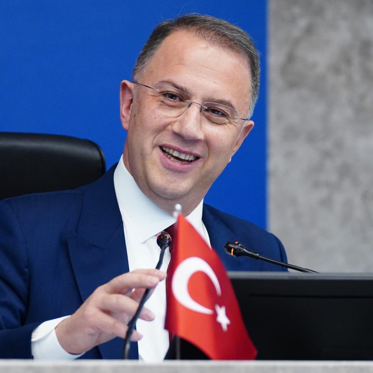 Tag çalışmasına destek verin lütfen.

#MehmetMuratÇalıkSerbestBırakılsın