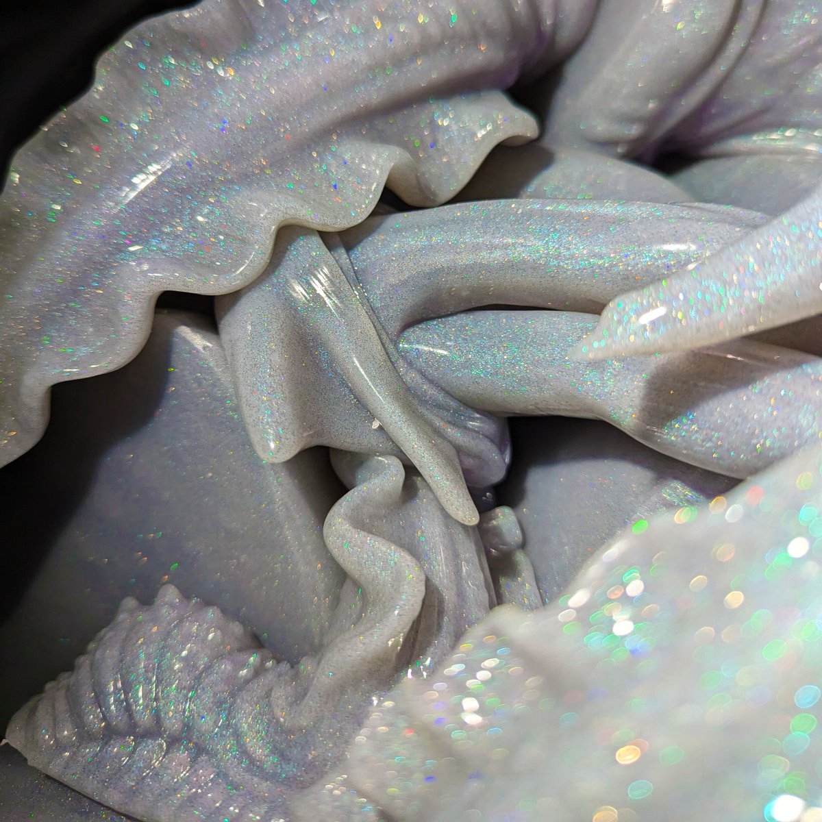 A final,preview before this evening's drop at 7pm EST (in a little less than 2 hours)!

These dove grey beauties in supersoft shift to magical, holographic goodness when the light hits just right. 😩🤌