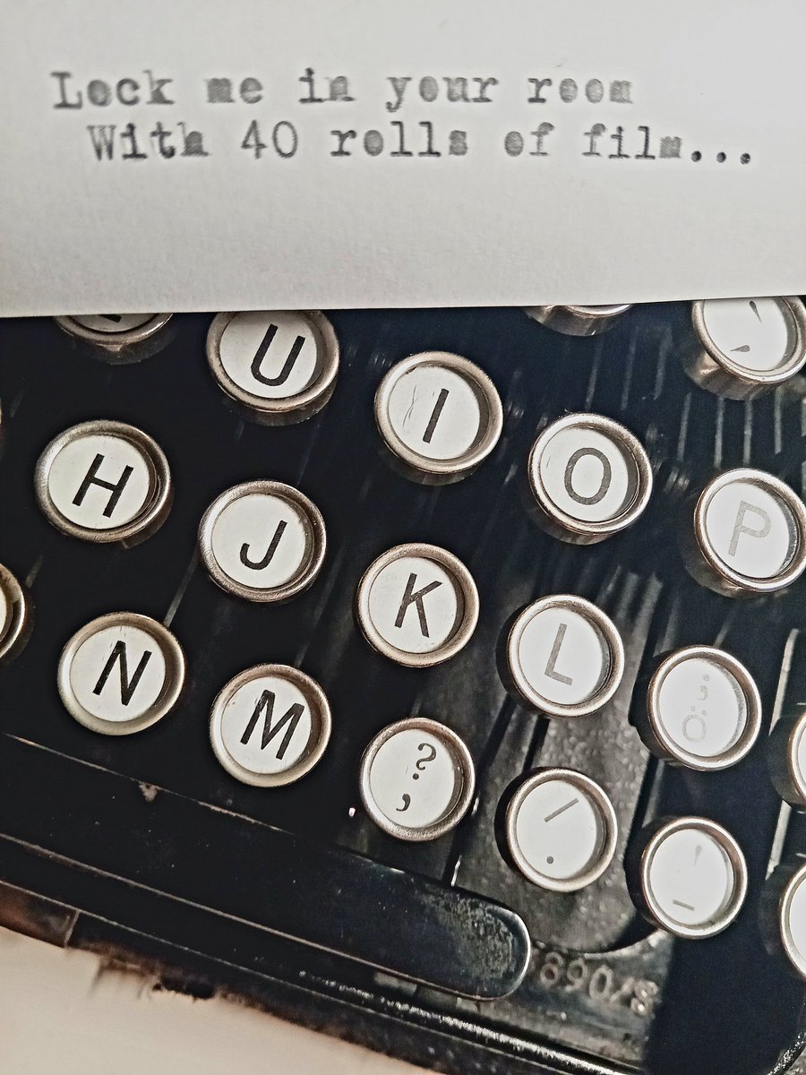 EmmaRugg's tweet image. Lock me... #typewriter #typewritten