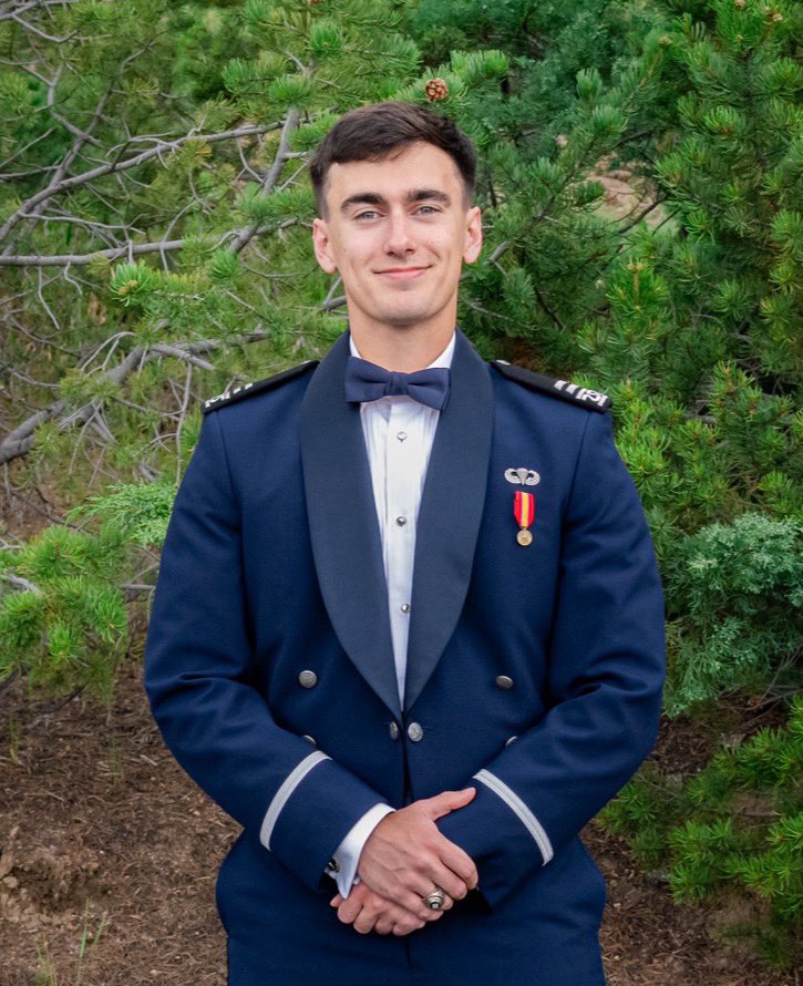 SchertzCiboloUC ISD (@scucisd) on Twitter photo Congratulations to Benjamin Reeder, Class of 2021 graduate from <a href="/SamuelClemensHS/">Clemens High School</a>. He received his Bachelor of Science degree in Biology from the United States Air Force Academy on May 29, 2025. Ben will become an Acquisitions Management Officer. Congratulations to Benjamin Reeder, Class of 2021 graduate from <a href="/SamuelClemensHS/">Clemens High School</a>. He received his Bachelor of Science degree in Biology from the United States Air Force Academy on May 29, 2025. Ben will become an Acquisitions Management Officer.