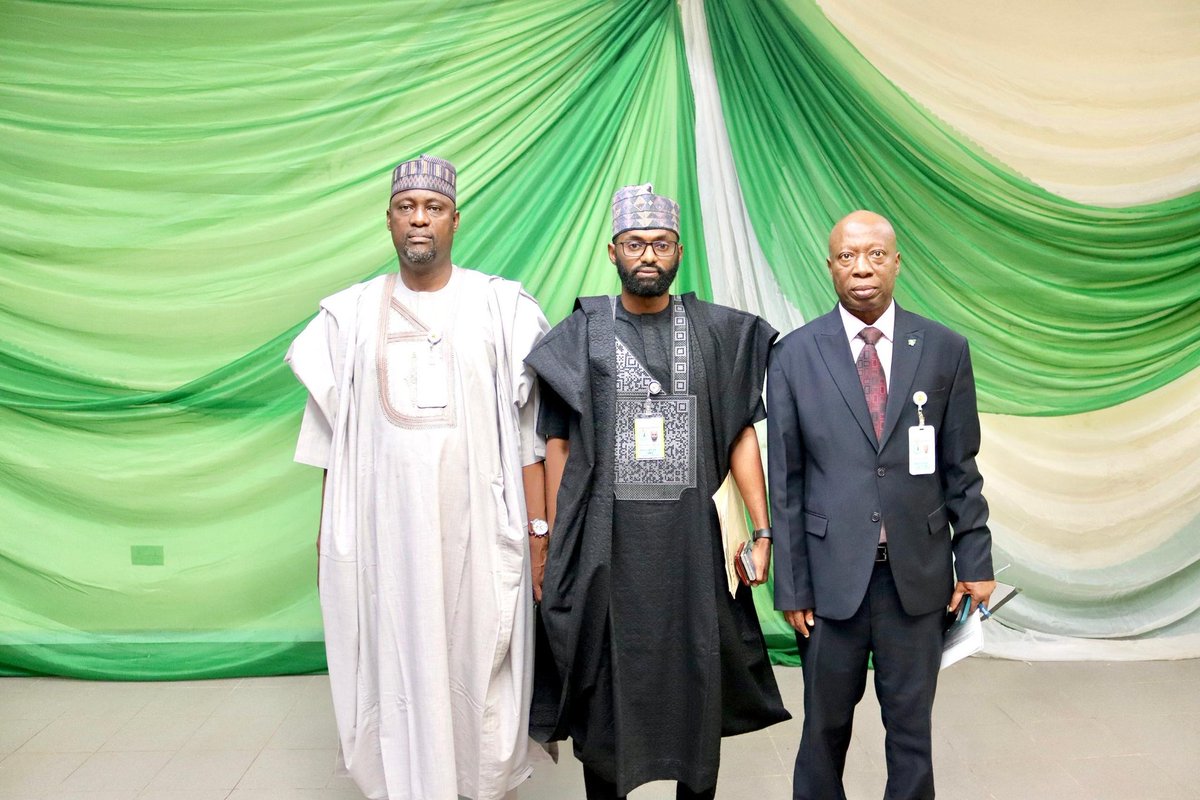 Earlier today, myself, alongside the Executive Director of Operations, Honorable Abubakar Umar Jarengol, and the Executive Director of Finance and Administration, Prince Dayo Babaranti, held a strategic meeting with the top management and staff of NAIC.

The meeting, held at the