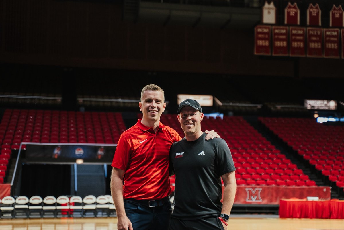 Paul Fritschner (@paulfritschner) on Twitter photo Ask and you shall receive.
Loved spending the day up in Oxford with <a href="/CoachSteeleMU/">Travis Steele</a> and <a href="/MiamiOH_BBall/">Miami Men’s Basketball</a>!
Episode dropping Monday on the <a href="/ReboundRundown/">Rebound Rundown</a>’s YouTube channel and all audio platforms. Ask and you shall receive.
Loved spending the day up in Oxford with <a href="/CoachSteeleMU/">Travis Steele</a> and <a href="/MiamiOH_BBall/">Miami Men’s Basketball</a>!
Episode dropping Monday on the <a href="/ReboundRundown/">Rebound Rundown</a>’s YouTube channel and all audio platforms.