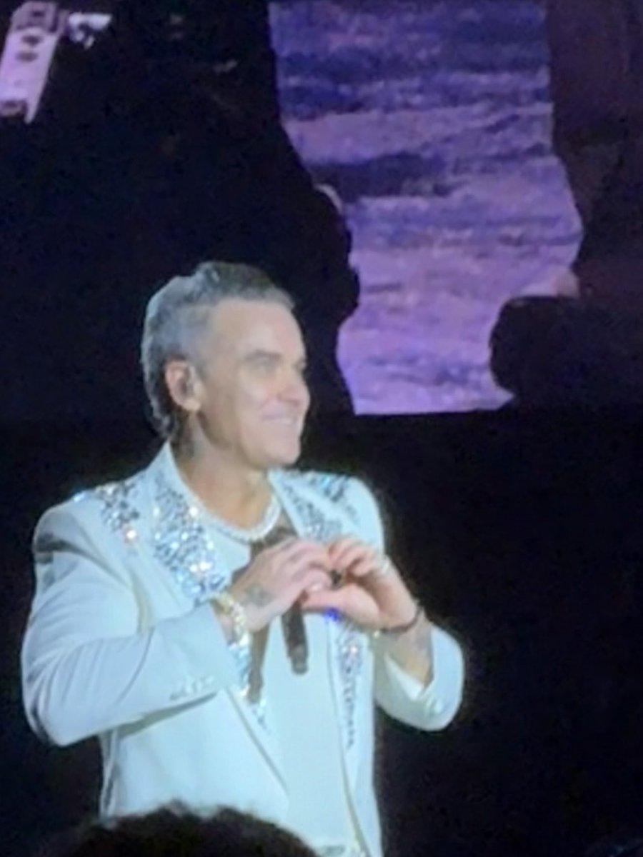 Clare Forrester-Shufflebottom 👩‍❤️‍👩 tweet media