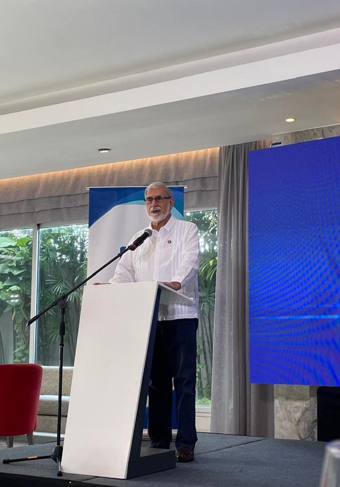 📌 Hoy tuve el agrado de acompañar el evento organizado por la Superintendencia de Compañías para celebrar los 5 años de las Sociedades por Acciones Simplificadas (S.A.S.), un hito clave para el fortalecimiento del emprendimiento y la formalización en Ecuador 🇪🇨.

Celebramos este