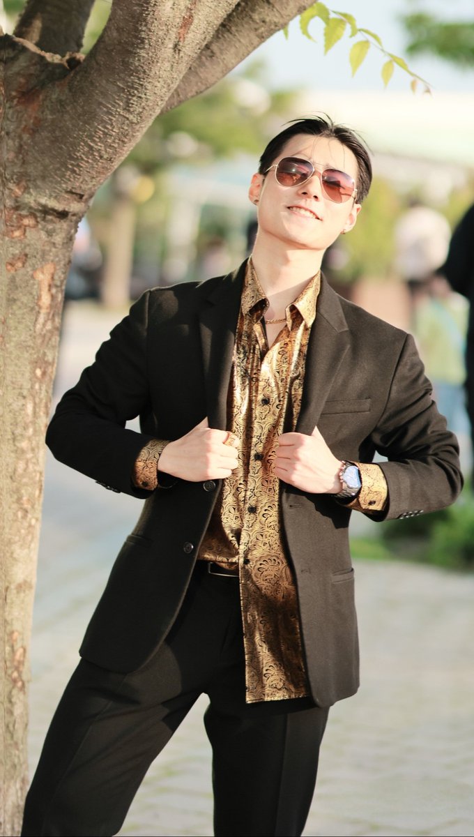 #NIKKE #NIKKECOSPLAY #ニケ
제가 말이죠. 
모란회 남은 돈으로 투자를 해봤는데 
대박이 나버렸지 뭡니까~