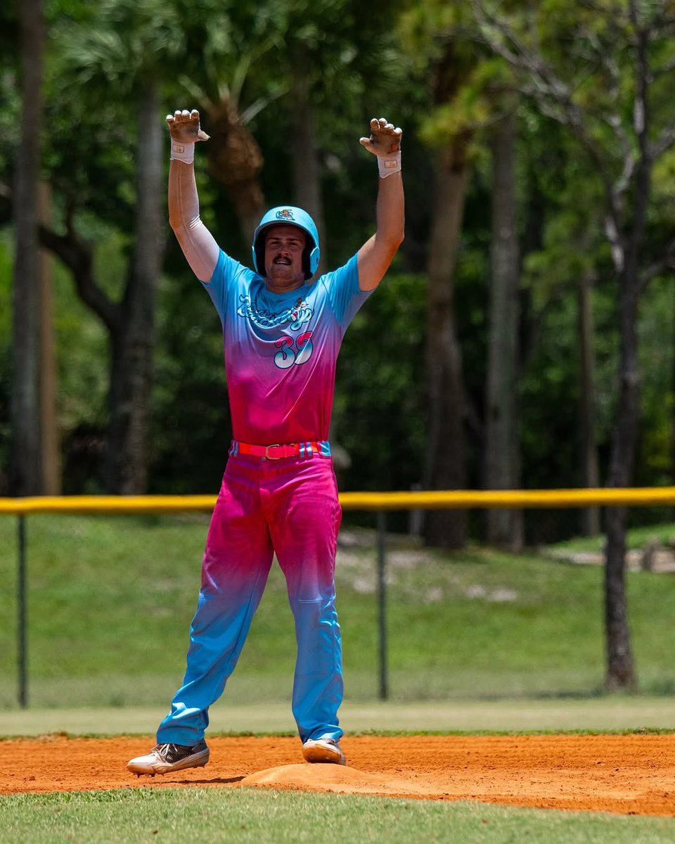 A 3 hit day for Nick Miller (UIW) 🔥

<a href="/NMiller_51/">Nicholas Miller</a>