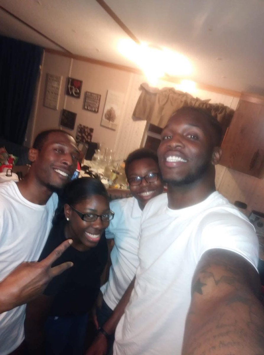Happy Heavenly Birthday To our oldest brother 😩😢 we miss you so much bra!!!