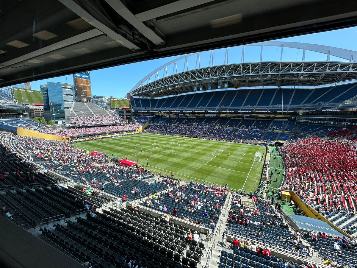 No nos comparen más, la diferencia es abismal.