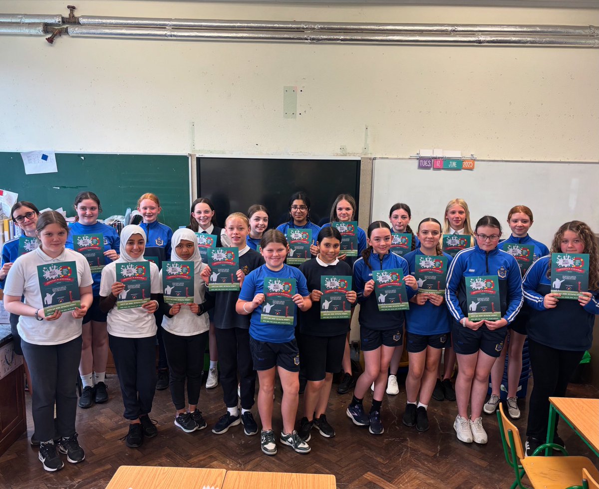 6th class completed the Primary Aquatics Water Safety (PAWS) course. A great way to raise awareness about water safety particularly over the summer months! #WaterSafety <a href="/WaterSafetyIE/">Water Safety Ireland</a> <a href="/ActiveFlag/">Active School Flag</a>
