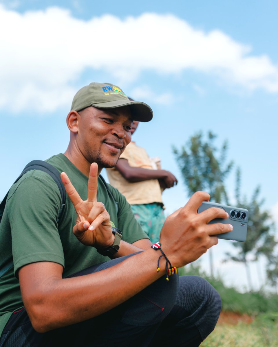 TourismloversRw's tweet photo. Hiking is good for your body, heart, mind and soul.
#hikeoften #lovenature #collectmemories #hikers https://t.co/YWfeR3FLzU