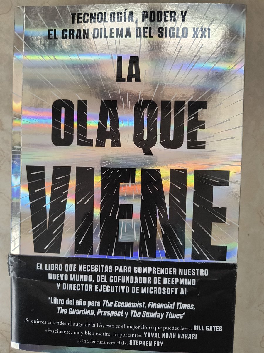 reiflorez's tweet photo. Feliz con mi premio @CundinamarcaGob @JorgeEmilioRey por el concurso de fotografía en bibliotecas... Muchas gracias por la sorpresa https://t.co/lF7CQE4jRC