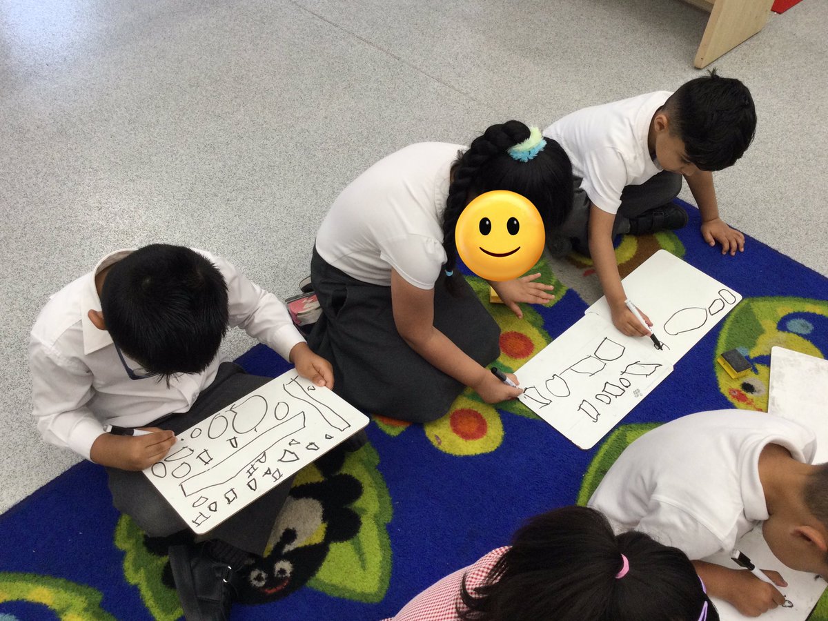 LeighPrimary's tweet image. Look at how clever our Nursery children are at recognising the shapes and copying the repeated patterns. Wow!! @voice21oracy #Maths #2Dshapes #repeatedpatterns #PD #lifelonglearners