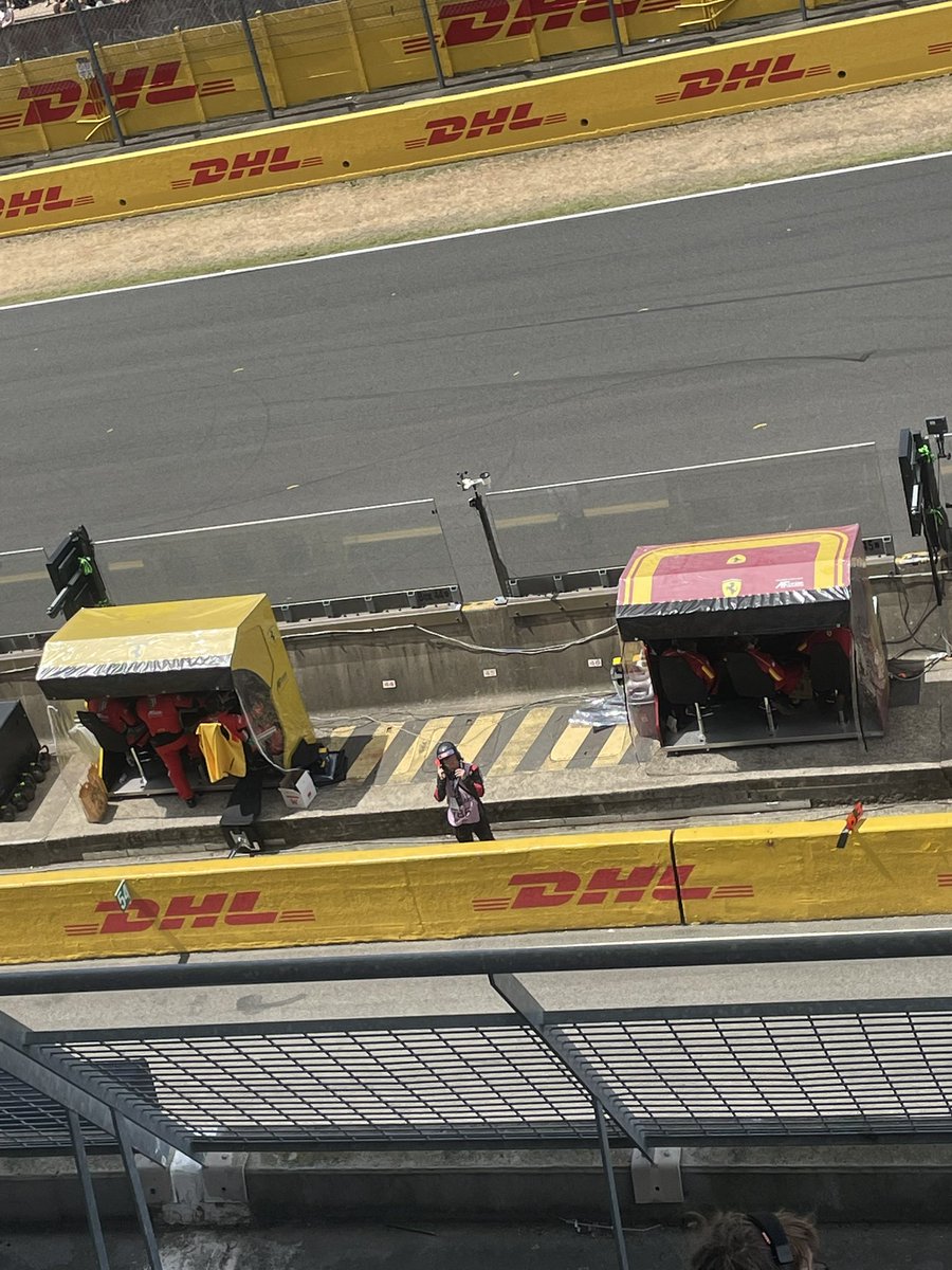 nick96brown's tweet photo. @RyanMyrehn @radiolemans First time using FM frequency at the track for commentary, amazing how such an old tech still works so well. Spotted you telling John what tyres the 51 had taken for there last stop https://t.co/uqDD14GIwL