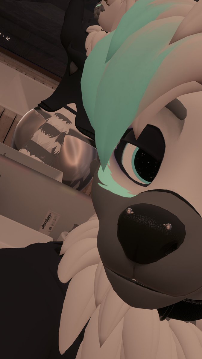 Retweet, comment, or dm if you’ll let me bounce on it crazy style for hours. I’m needy and I need a pelvis to crush…..