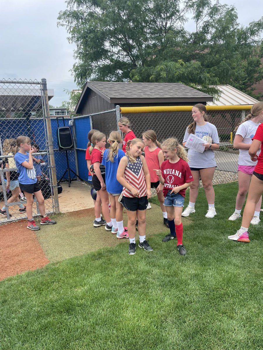 ChatardSoftball's tweet image. Great first few days of Summer Camp. Girls are working hard, and having lots of fun! Congrats to our day 1 and 2 Campers of the Day!