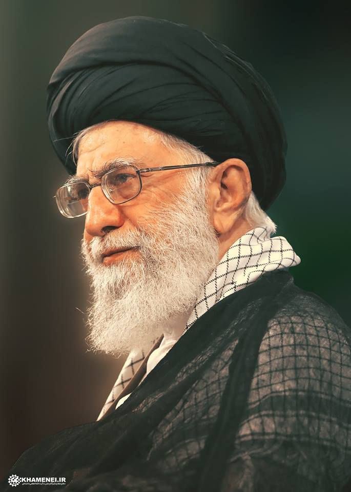 k_stf6's tweet photo. "ألا إنّ الدعي ابن الدعي قد ركز بين اثنتين بين السلّة والذلّة و ‌ #هيهات_منا_الذلة  ، يأبى الله لنا ذلك ورسوله والمؤمنون ونفوس أبيّة وأنوف حميّة من أن نُؤثر طاعة اللئام على مصارع الكرام".
#أرواحنا_فدا_الخامنئي https://t.co/Pr9DUXKOYo