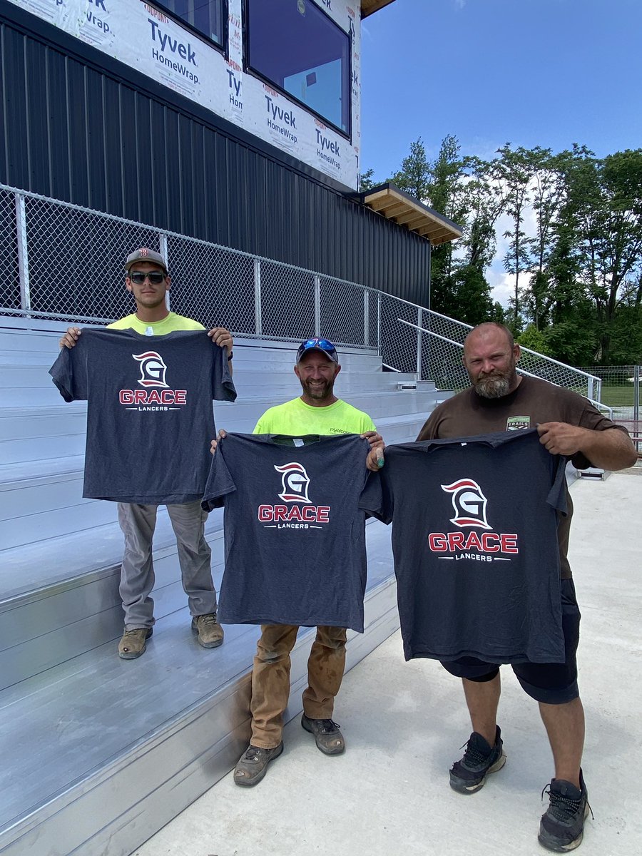 Appreciate the crew installing the chair back bleachers for <a href="/GraceCollegeBSB/">Grace College Baseball</a> at <a href="/tomroySCN/">tomroy</a> UPI Park today! #LancerUp