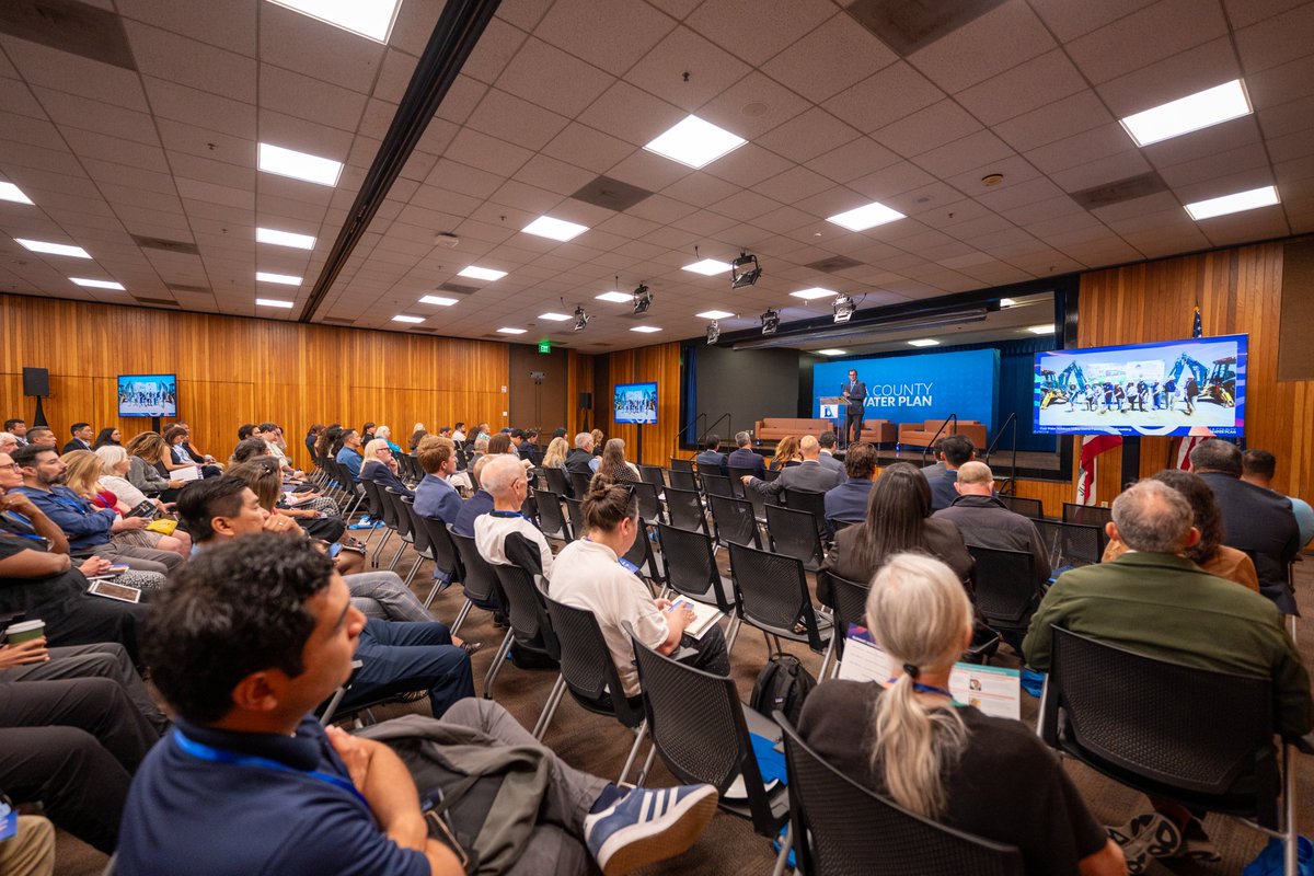 WaterForLA's tweet image. Thank you to everyone who joined us at the 2025 Water Resiliency Summit in Los Angeles! Check out some highlights from the event below. Learn more at waterforla.com 💙
#WaterforLA #WaterResiliencySummit2025