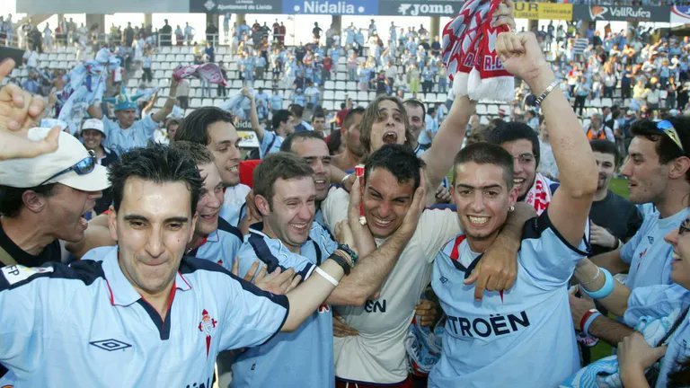 Cúmprense 2⃣0⃣ anos do penúltimo ascenso a Primeira do <a href="/RCCelta/">Celta</a>. 

O equipo de Vázquez tivo que ascender 2 veces debido a aliñación indebida de Toni Moral.

O #Celta gañou 0-2 ó Lleida, con goles de Jandro e Perera (<a href="/jesusperera5/">jesusperera</a>), e regresaba á máxima categoría.

📸Ó.Vázquez