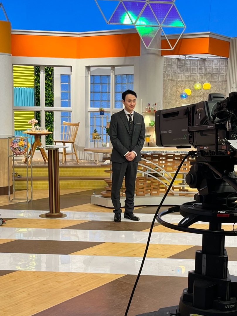 【⭐️アンジャッシュ本日の出演情報⭐️】

◇児嶋
9:00〜
日本テレビ「DayDay.」

22:00〜
日本テレビ「恋は闇」

是非ご覧ください🙋🏻✨

#アンジャッシュ
#児嶋一哉