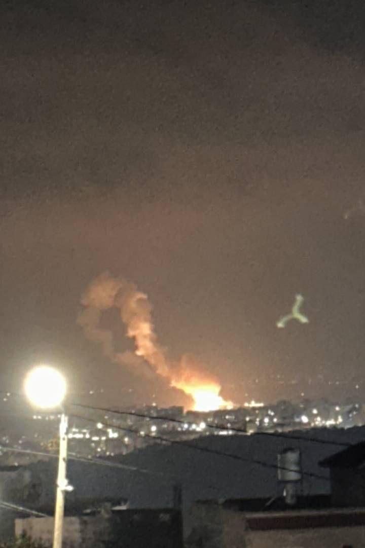 🚨 İsrail'e ait füze savunma sistemi, Tel Aviv'e düşen İran füzesini durduramadı.