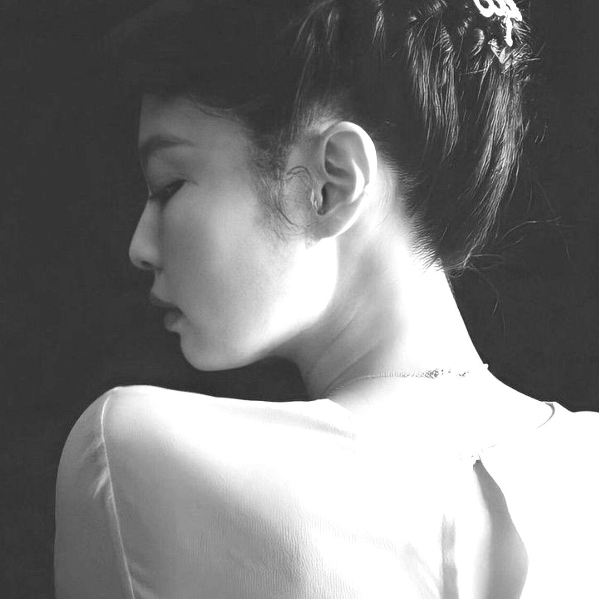 No. 22⬭   Cuerpo y sangre ㅤ♖ꓻᅟㅤ█ ㅤ