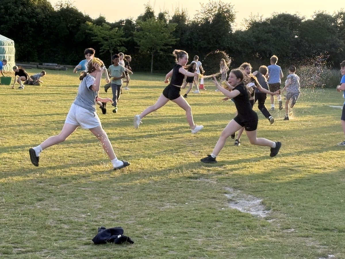 Hamsey Green Primary School tweet media