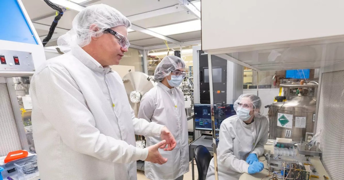 #UCalgary student team, CalgaryToSpace, prepares to launch city’s first student-built satellite bit.ly/4mT1M4H