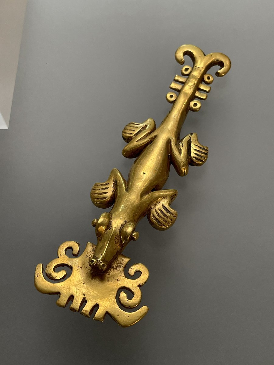 Art History Animalia (@arthistanimalia) on Twitter photo #WorldCrocDay :
Gold #Crocodile Pendant
Coclé culture, Panama, c. 500-1300 CE
On display at <a href="/DumbartonOaks/">Dumbarton Oaks</a> (PC.B.571) #WorldCrocDay :
Gold #Crocodile Pendant
Coclé culture, Panama, c. 500-1300 CE
On display at <a href="/DumbartonOaks/">Dumbarton Oaks</a> (PC.B.571)