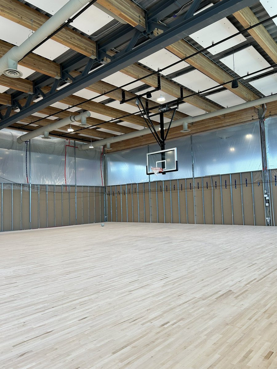 Something BIG is coming to WinSport 👀

Our brand new gymnasium is almost ready, just in time for summer camps! Get ready for more space to move, play, and make memories.

Stay tuned, we can’t wait to show you! 🏀🔥