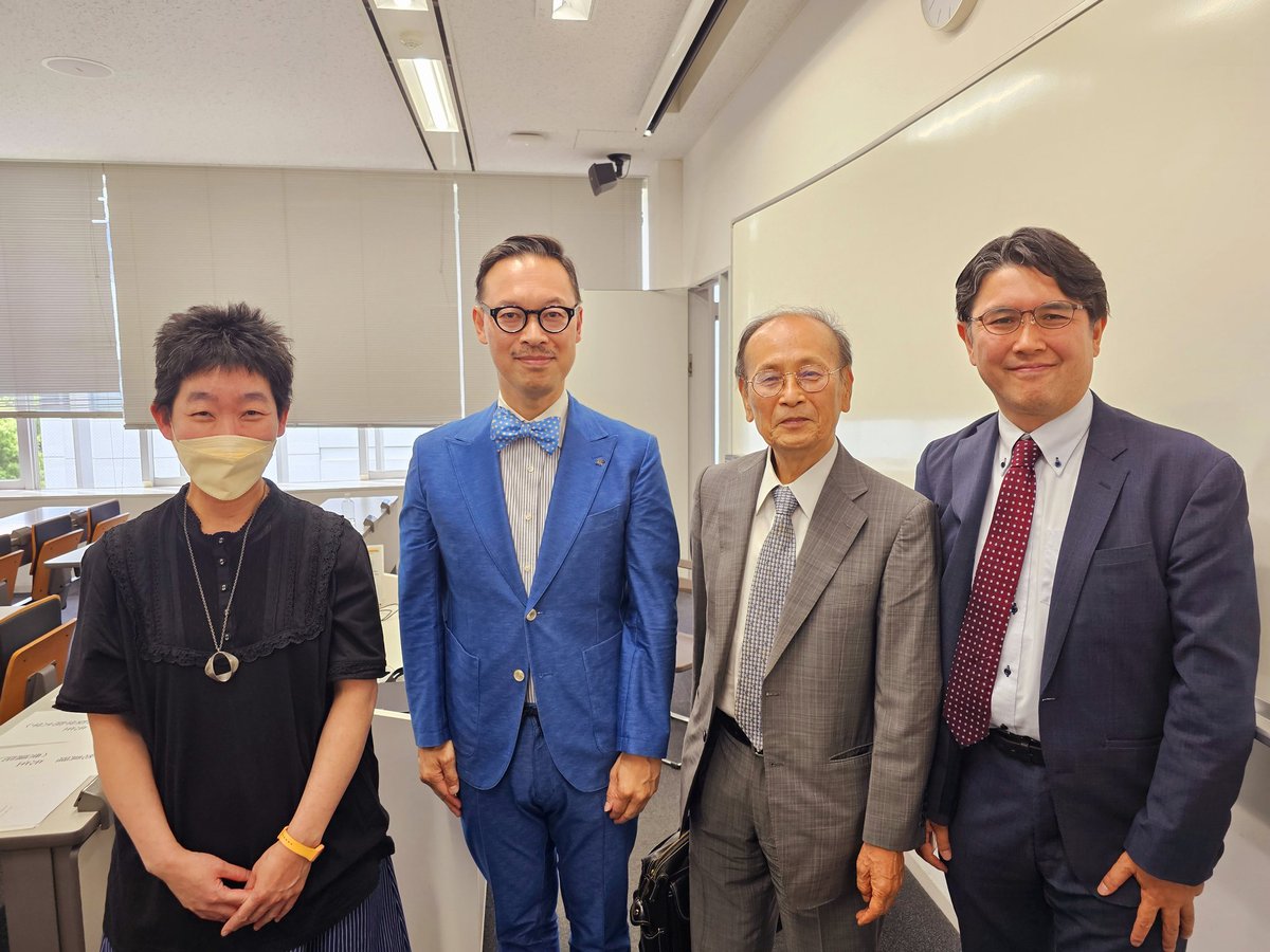 確かに。昨年、日本政治法律学会の同じパネルで対談させて頂きましたが｢学者が世界平和の実現を目指せないなら研究は無意味｣と言われました。重い問いかけです。