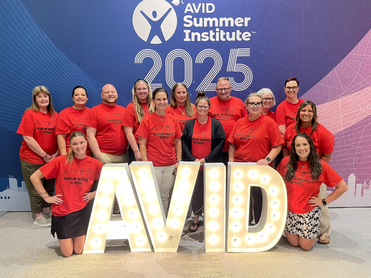 the best #AVIDfam around ✨
<a href="/AVID4College/">AVID</a> <a href="/NowlinMiddle/">Nowlin Middle School</a>