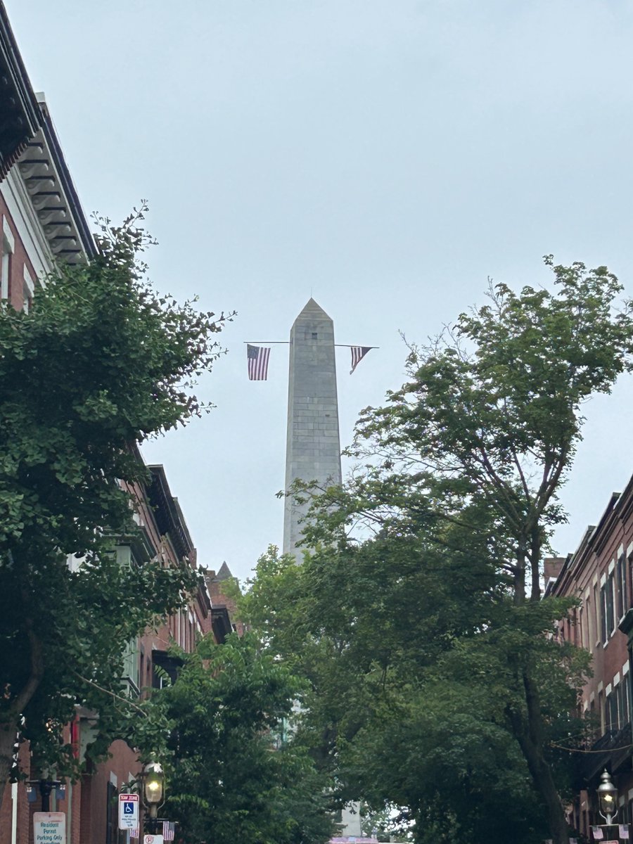 RearAdBsBlog's tweet photo. 250 years ago today, a bunch of farmers and blacksmiths and cobblers turned the tide against an empire right here in Charlestown. God bless our earliest patriots and their sacrifices at the Battle of Bunker Hill. 

#Charlestown 

#BattleOfBunkerHill

#BattleOfBunkerHill250th https://t.co/4jIDNFVPtT