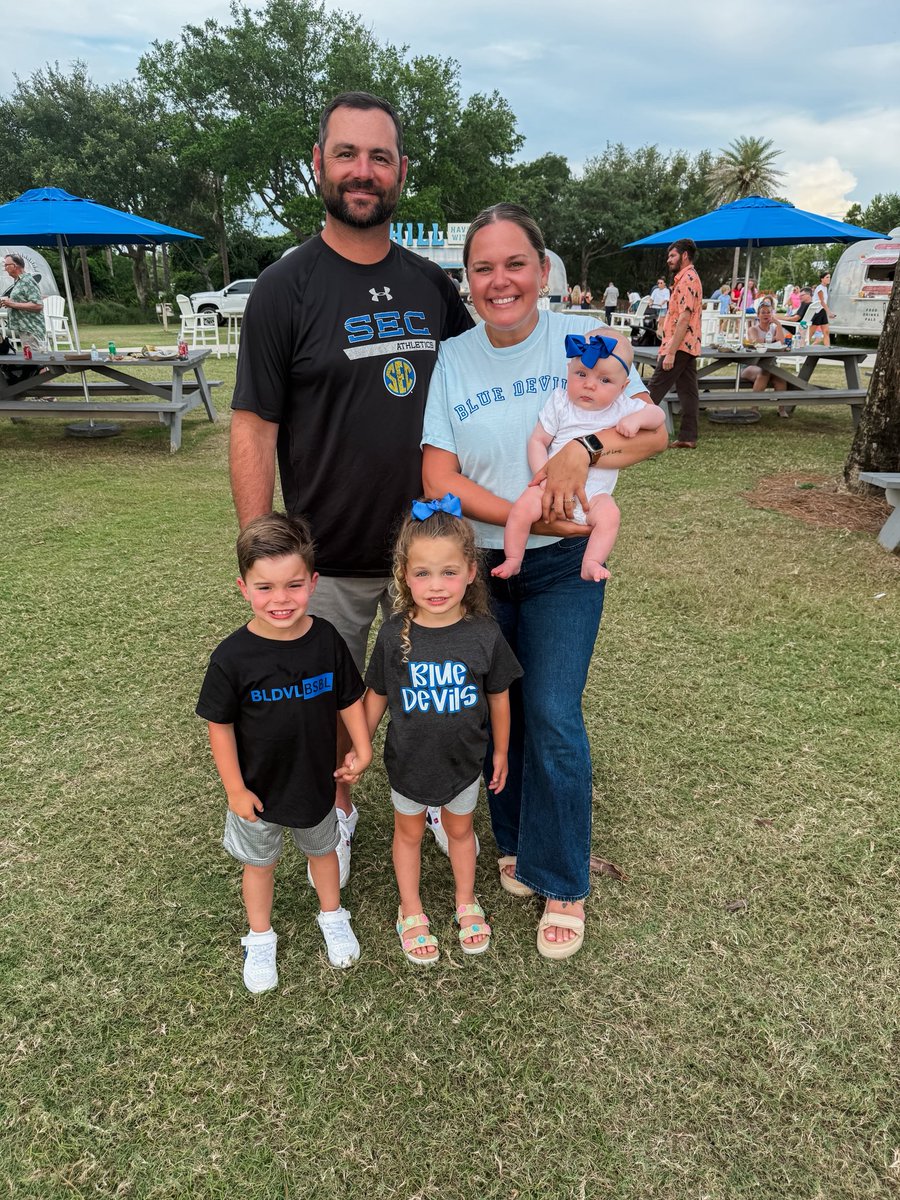 It’s finally official!  Please join me in welcoming Coach Chris Shelton to our MJ Blue Devil Baseball Coaching Staff!  

Pictured below are Coach Shelton, his wife Stacy, and their three children.