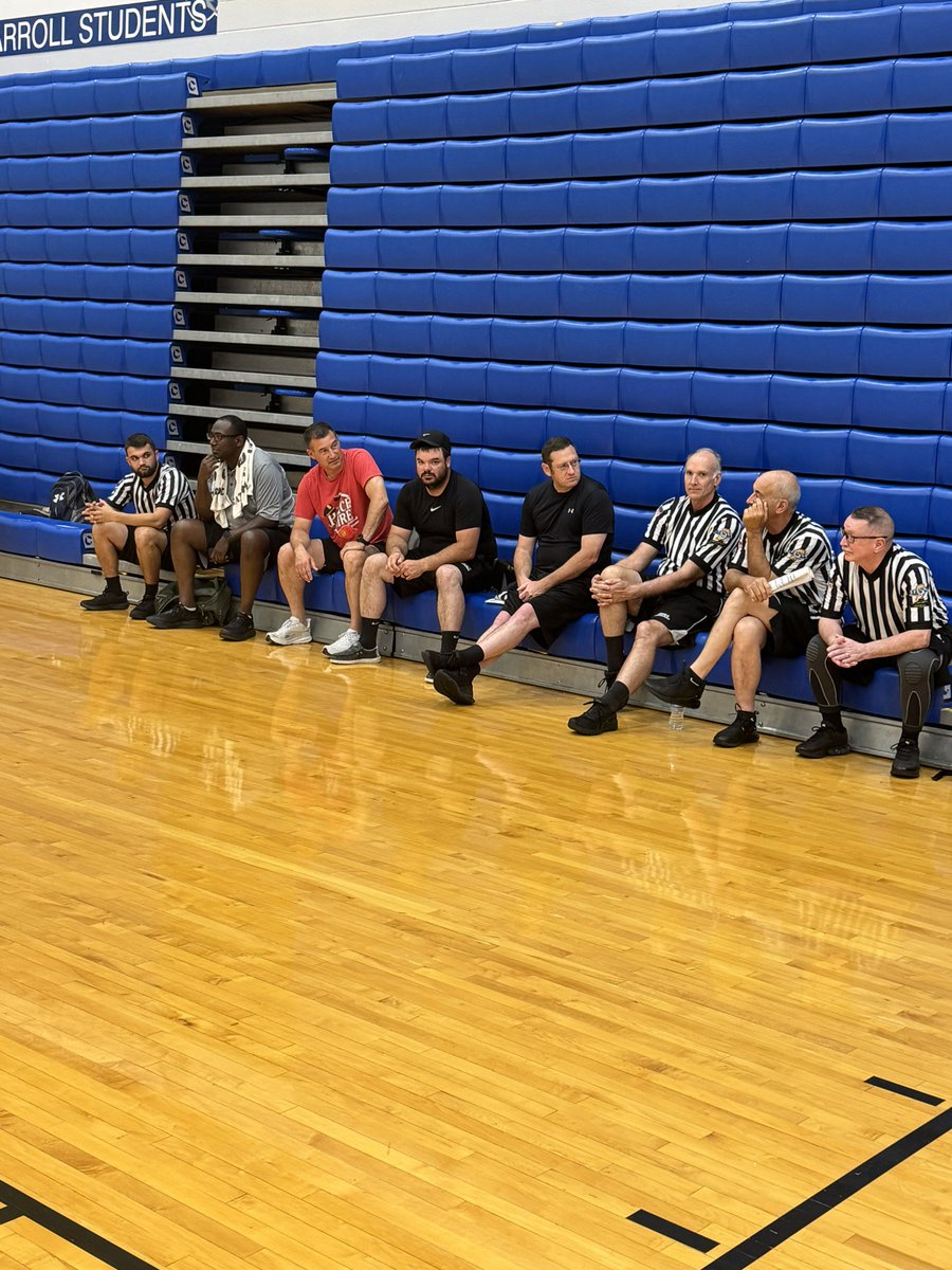 jefflytle_37's tweet image. IHSAA certification at Fort Wayne Carroll High School. Thank you Coach Redding for having us. A great evening of learning and everyone working on getting better. @IHSAA1 @brianclewis @jrud88