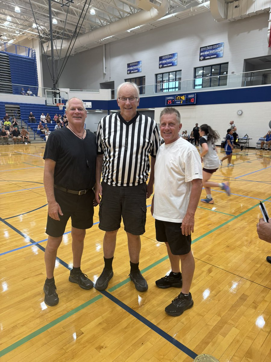 jefflytle_37's tweet image. IHSAA certification at Fort Wayne Carroll High School. Thank you Coach Redding for having us. A great evening of learning and everyone working on getting better. @IHSAA1 @brianclewis @jrud88