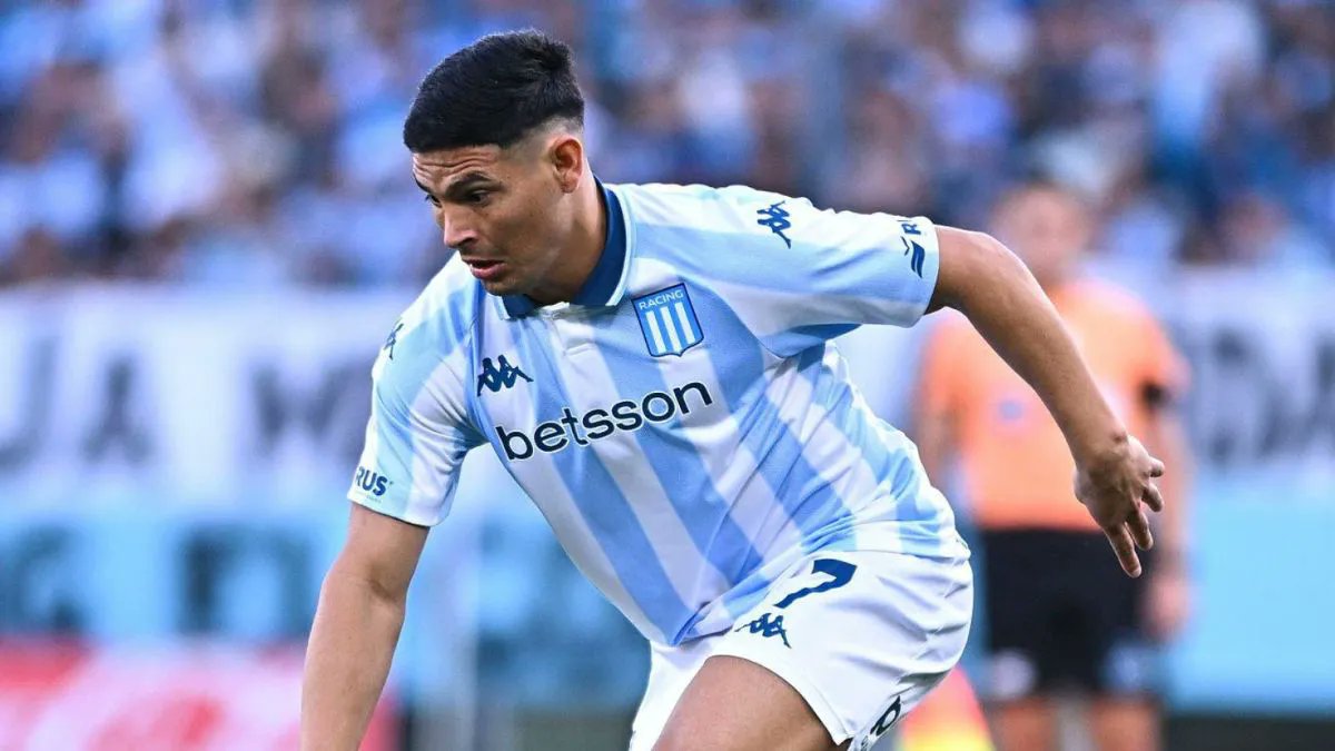 Racing Positivo (@rpositivook) on Twitter photo Finalizó una reunión entre Maxi Salas, su representante y Sebastián Saja.
#Racing le ofreció mejorar el contrato, extender su vínculo hasta 2027 y aumentar la cláusula de rescición.
Se espera que el delantero acepte la oferta en el transcurso de la semana.
ℹ️ <a href="/GuilleVetere/">Guille Vetere</a> Finalizó una reunión entre Maxi Salas, su representante y Sebastián Saja.
#Racing le ofreció mejorar el contrato, extender su vínculo hasta 2027 y aumentar la cláusula de rescición.
Se espera que el delantero acepte la oferta en el transcurso de la semana.
ℹ️ <a href="/GuilleVetere/">Guille Vetere</a>