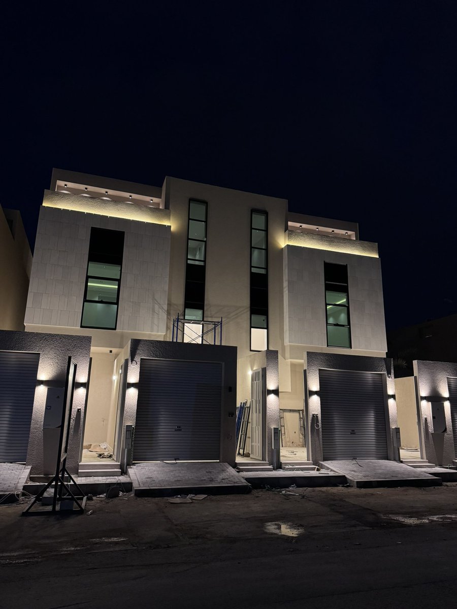 Bnood_co's tweet photo. بدأ البيع بمشروعنا

THE UNIQUE VILLA

بحي طويق موقع مميز مكتمل الخدمات
ادوار ارضية وعلويه مع شقة مؤسس لها غرفتين اضافية ومؤسس مصعد بصك مستقل مساحة 300م وجهة شمالية شارع 15م على مرفق مسجد
بناء شخصي تشطيبات فاخرة
 ضمانات شامله وتامين ملاذ
للتواصل والاستفسار :
0503200161
0538888460 https://t.co/gLqwHhER67