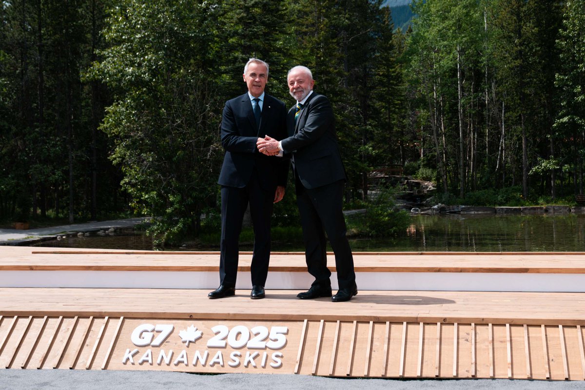 Aujourd’hui, au #G7Kananaskis, le premier ministre Mark Carney a rencontré le président du Brésil, Luiz Inácio Lula da Silva. Pour lire un résumé de leur rencontre : ow.ly/YtXI50Wb9ww