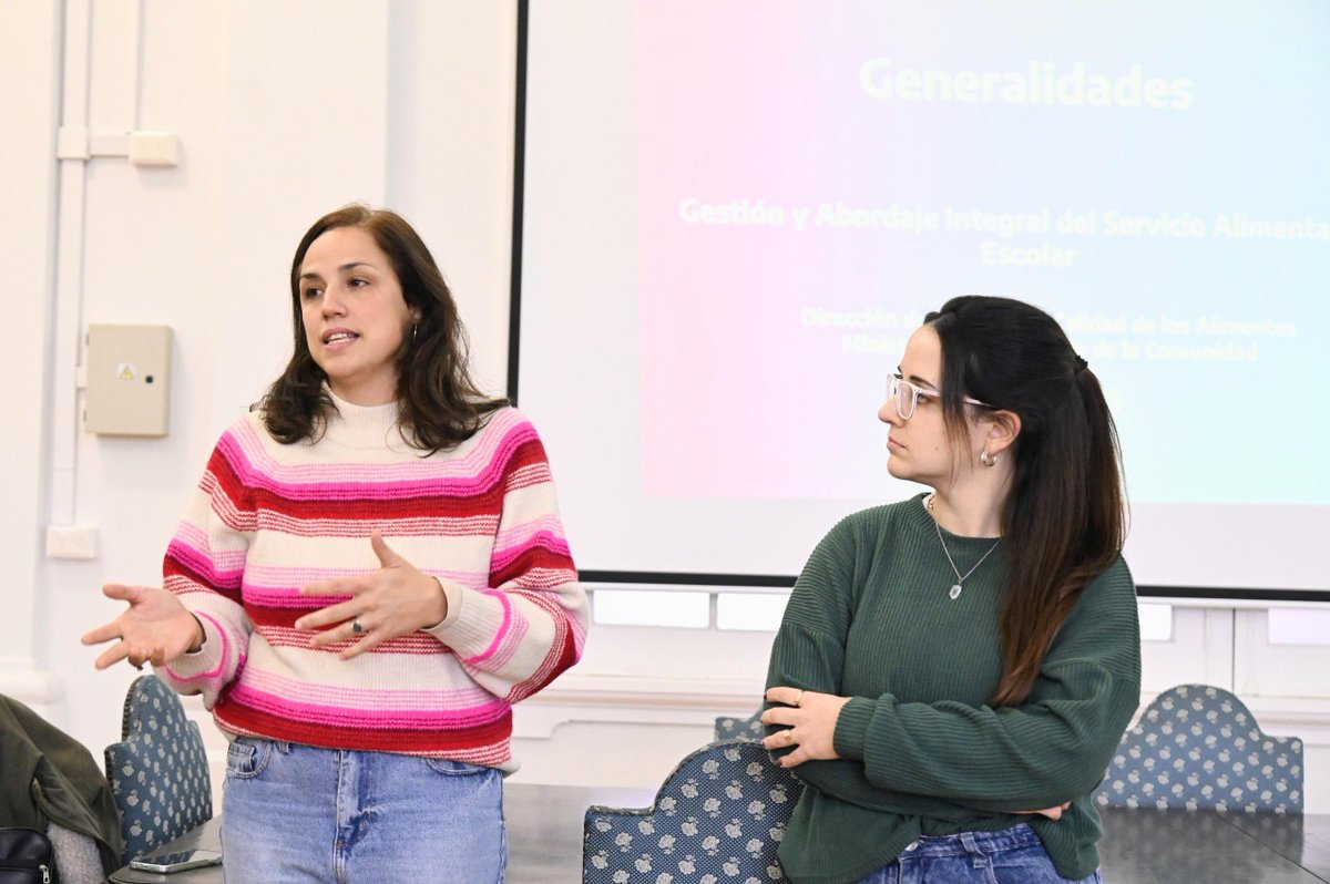 🥕🥬 Curso para Auxiliares de cocina en Vicente López y Lobos🍽

👉🏻 Llevamos adelante en la Provincia el curso de Gestión y Abordaje Integral del Servicio Alimentario Escolar (SAE), destinado a auxiliares de cocina de establecimientos educativos estatales.