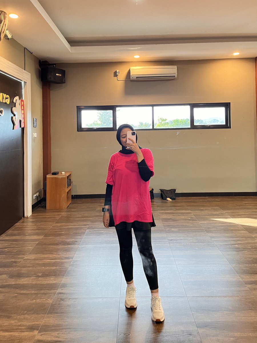 dhani tweet media