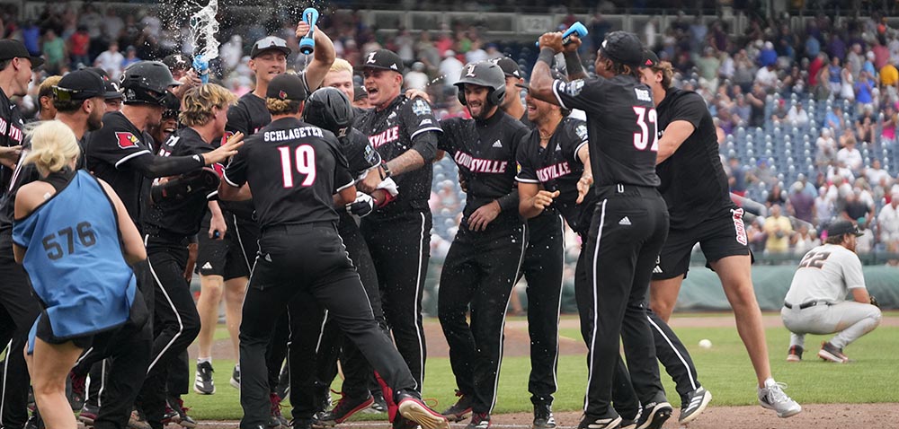 Eric Sorenson (@stitch_head) on Twitter photo The Cardiac Cardinals.
(Or did someone else already use that phrase?)
<a href="/LouisvilleBSB/">Louisville Baseball</a> gives up 3 in the T9th, then Eddie King brings home Alex Alicea in B9th on a sac fly to solidify a 7-6 win over Oregon State. The Cardiac Cardinals.
(Or did someone else already use that phrase?)
<a href="/LouisvilleBSB/">Louisville Baseball</a> gives up 3 in the T9th, then Eddie King brings home Alex Alicea in B9th on a sac fly to solidify a 7-6 win over Oregon State.