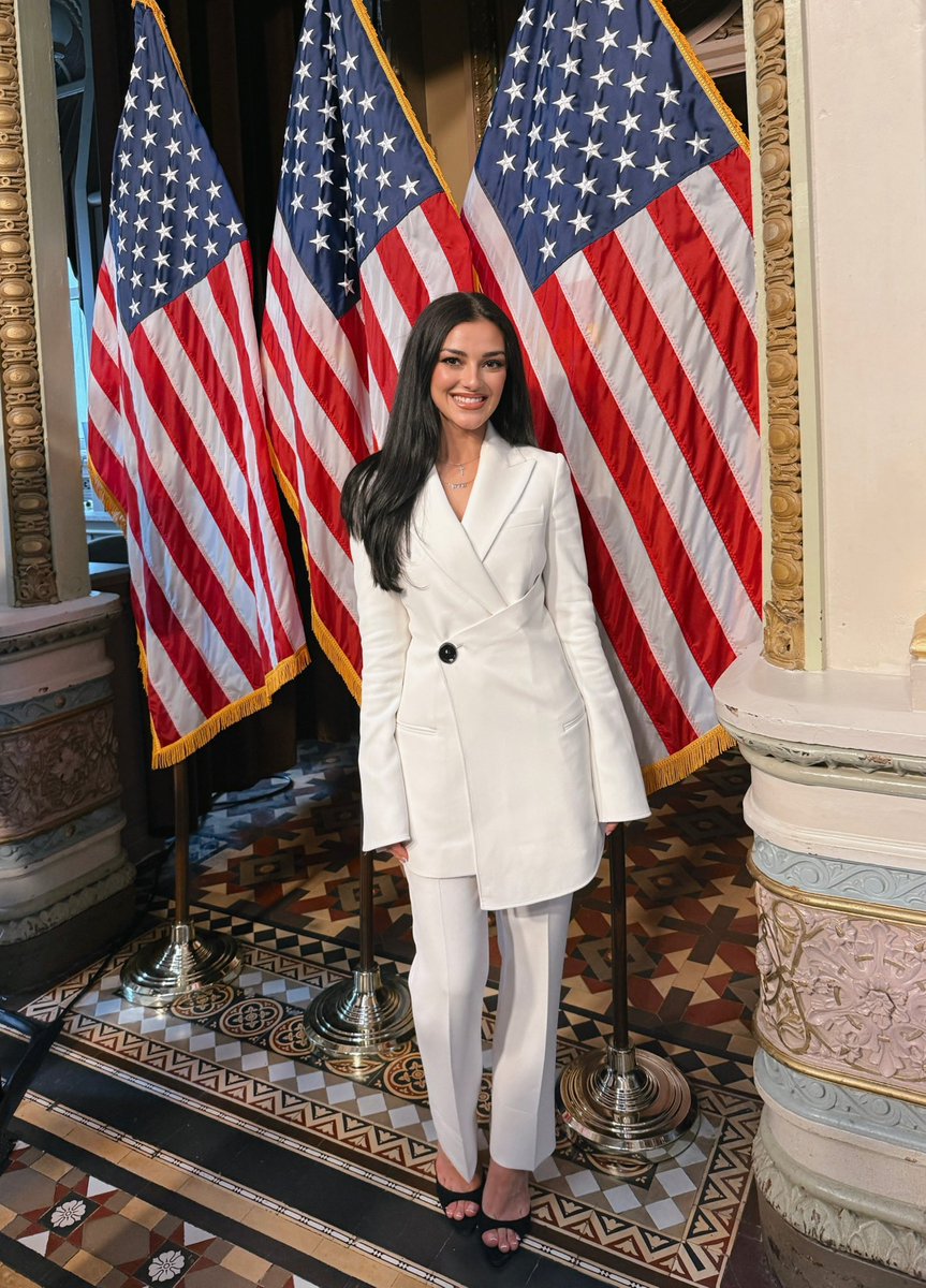 Alexis Wilkins tweet media