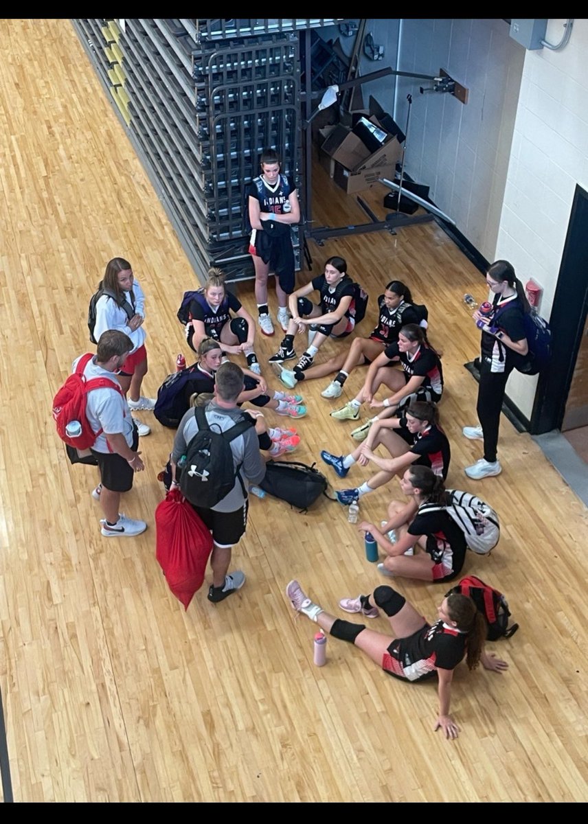 Lindenwood Camp Recap:
Varsity battled all weekend—falling by 2 to Troy &amp; 1 to Lift for Life. Tested in every way, and they never backed down. 💪🏽
JV went 5-0 in the small school varsity division—absolutely dominated. 🔥
This group is special. The trust, the growth, the heart.