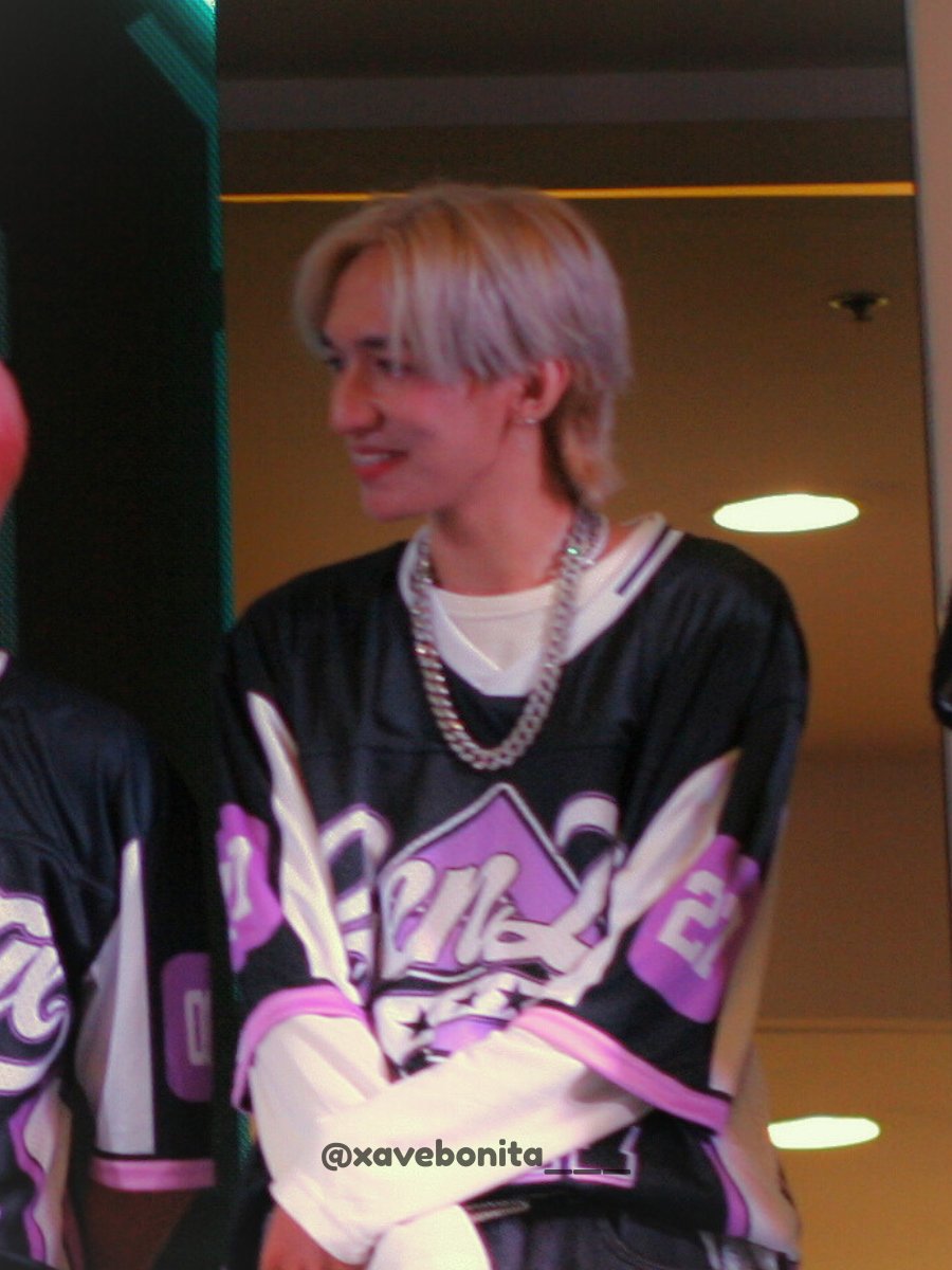 xavemexaveu's tweet photo. GenZix Kris at KCIRCLE
���️061525
📍Robinsons Galleria
@GenZix_Kris @GenZixOfficial
#GenZix #GenZixKris #KCIRCLE https://t.co/BcKnRodnfK