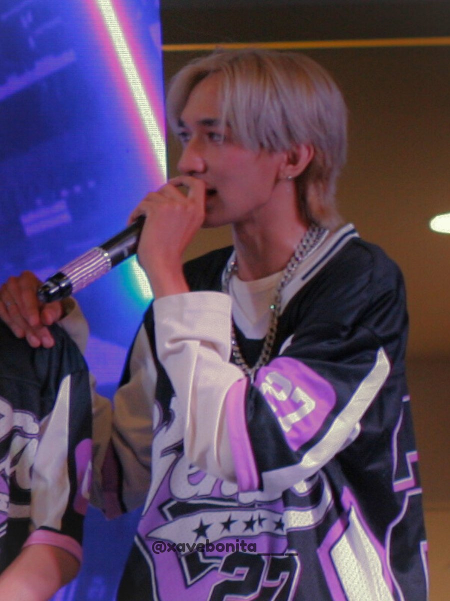 xavemexaveu's tweet photo. GenZix Kris at KCIRCLE
���️061525
📍Robinsons Galleria
@GenZix_Kris @GenZixOfficial
#GenZix #GenZixKris #KCIRCLE https://t.co/BcKnRodnfK